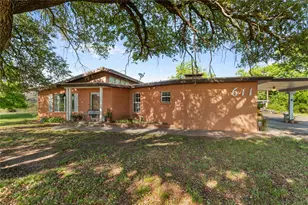 611 N Avenue Q, Clifton, TX 76634 - Photo 3