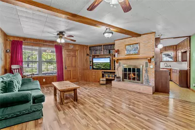 611 N Avenue Q, Clifton, TX 76634 - Photo 9
