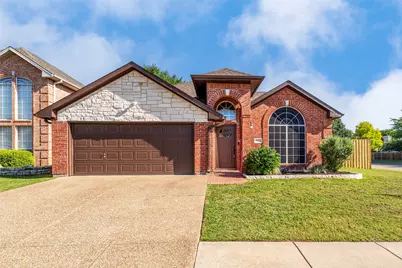 2802 Garden Oaks Place, Grand Prairie, TX 75052 - Photo 1