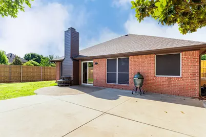 2802 Garden Oaks Place, Grand Prairie, TX 75052 - Photo 25
