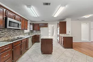 1521 Curtis Ln, Cedar Hill, TX 75104 - Photo 5