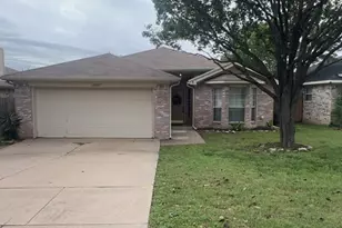 10409 Pleasant Mound Dr, Fort Worth, TX 76108 - Photo 1
