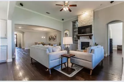 10704 Frost Place, McKinney, TX 75071 - Photo 7
