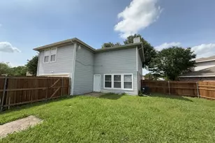 7938 Christian Ct, Dallas, TX 75237 - Photo 13