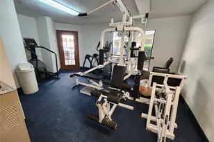 4800 W Lovers Ln, Dallas, TX 75209 - Photo 19