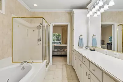 4147 Towne Green Circle, Addison, TX 75001 - Photo 21