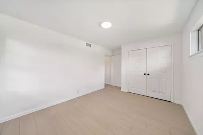 402 E Linda Drive, Garland, TX 75041 - Photo 17