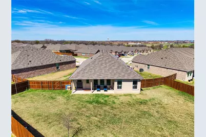 321 Sedalia Trail, Justin, TX 76247 - Photo 27