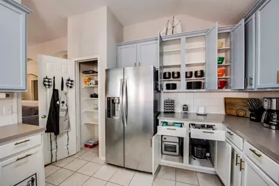 2732 Excalibur Drive, Grand Prairie, TX 75052 - Photo 23