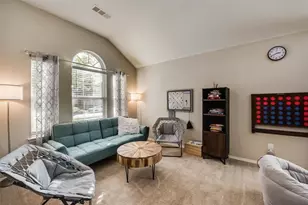 2732 Excalibur Dr, Grand Prairie, TX 75052 - Photo 3