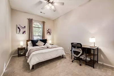 2732 Excalibur Drive, Grand Prairie, TX 75052 - Photo 25