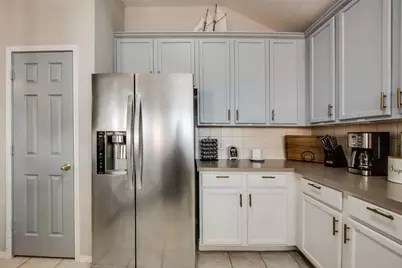 2732 Excalibur Drive, Grand Prairie, TX 75052 - Photo 19