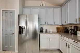 2732 Excalibur Dr, Grand Prairie, TX 75052 - Photo 19