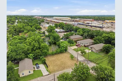 719 N Border Street, Cleburne, TX 76031 - Photo 11
