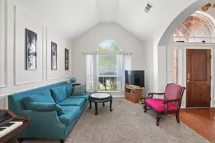 312 Foxglove Ct, Grand Prairie, TX 75052 - Photo 5