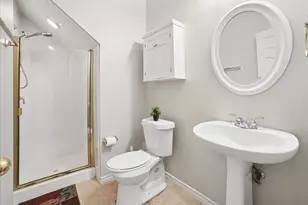 312 Foxglove Ct, Grand Prairie, TX 75052 - Photo 9