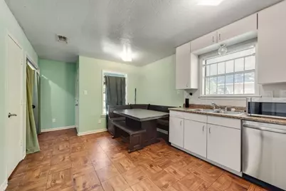 921 E Annie Street, Fort Worth, TX 76104 - Photo 11