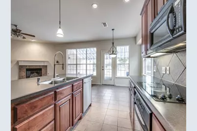 11699 Kingsville Drive, Frisco, TX 75035 - Photo 5
