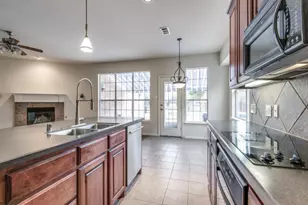 11699 Kingsville Dr, Frisco, TX 75035 - Photo 5