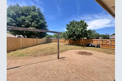 2006 Toulon Lane, Carrollton, TX 75007 - Photo 5