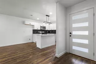 2006 Ridgeway St, Arlington, TX 76010 - Photo 3