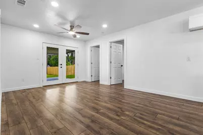 2006 Ridgeway Street, Arlington, TX 76010 - Photo 9