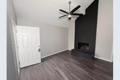 1900 W Taylor Street #2, Sherman, TX 75092 - Photo 3