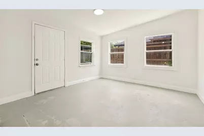 6427 Howard Avenue, Dallas, TX 75227 - Photo 23