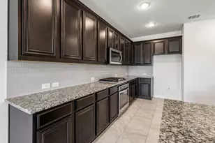1708 Yellowthroat Dr, Little Elm, TX 75068 - Photo 9