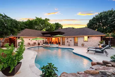 400 Hunters Ridge Circle, Coppell, TX 75019 - Photo 1