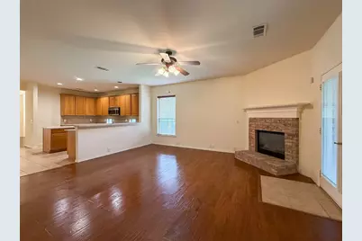 6820 Algarve Drive, Denton, TX 76210 - Photo 5
