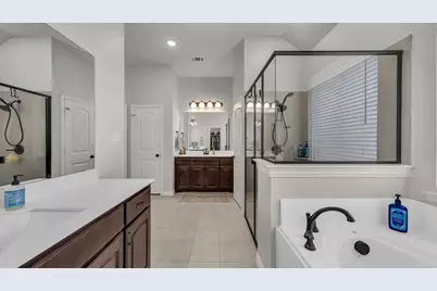 1036 Northern Oaks Court, Springtown, TX 76082 - Photo 21