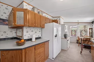 700 Kim Ct, Cleburne, TX 76031 - Photo 13