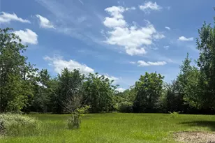 700 Kim Ct, Cleburne, TX 76031 - Photo 1