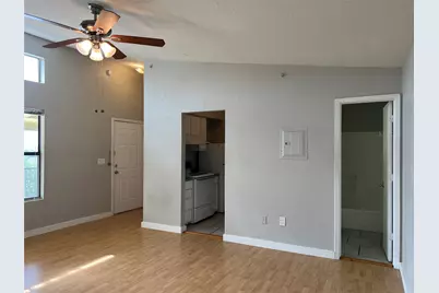 701 W Sycamore Street #303, Denton, TX 76201 - Photo 5