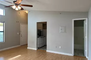 701 W Sycamore St, Denton, TX 76201 - Photo 5