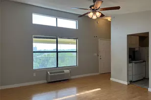 701 W Sycamore St, Denton, TX 76201 - Photo 1