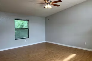 701 W Sycamore St, Denton, TX 76201 - Photo 3