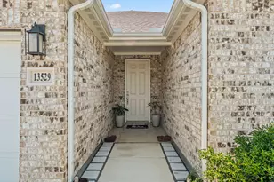 13529 Fergus Dr, Fort Worth, TX 76052 - Photo 3