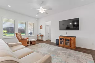 13529 Fergus Dr, Fort Worth, TX 76052 - Photo 7