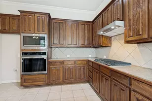 3815 Morning Dove, Carrollton, TX 75007 - Photo 9