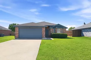 311 S Chestnut St, Forney, TX 75126 - Photo 1