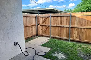 2715/2717 Parkchester Dr, Arlington, TX 76015 - Photo 19