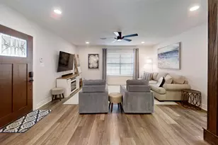 1425 Blackhawk Cir, Granbury, TX 76048 - Photo 5