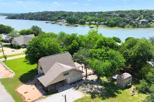 1425 Blackhawk Cir, Granbury, TX 76048 - Photo 1