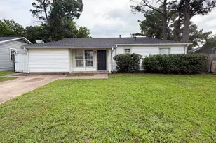 136 Highland Dr, Ennis, TX 75119 - Photo 1