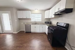 136 Highland Dr, Ennis, TX 75119 - Photo 5