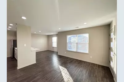 1203 S Clay Street #122, Ennis, TX 75119 - Photo 3