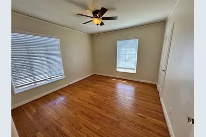 3727 Meredith Avenue, Dallas, TX 75211 - Photo 9