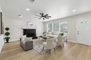 2069 Cameo Dr, Lewisville, TX 75067 - Photo 5